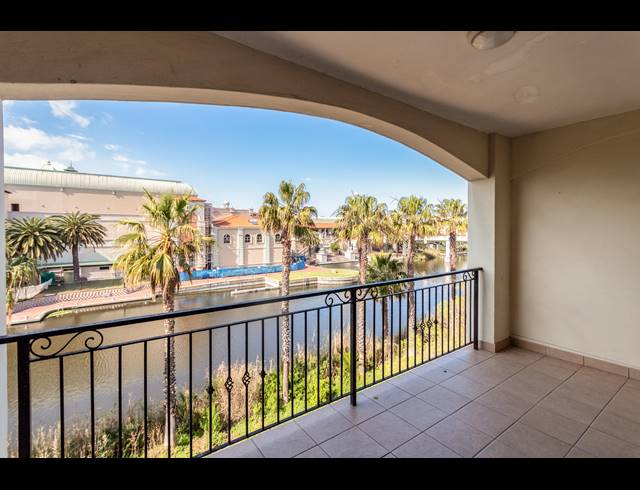 3 BEDROOM APARTMENT RENTED IN CENTURY CITY